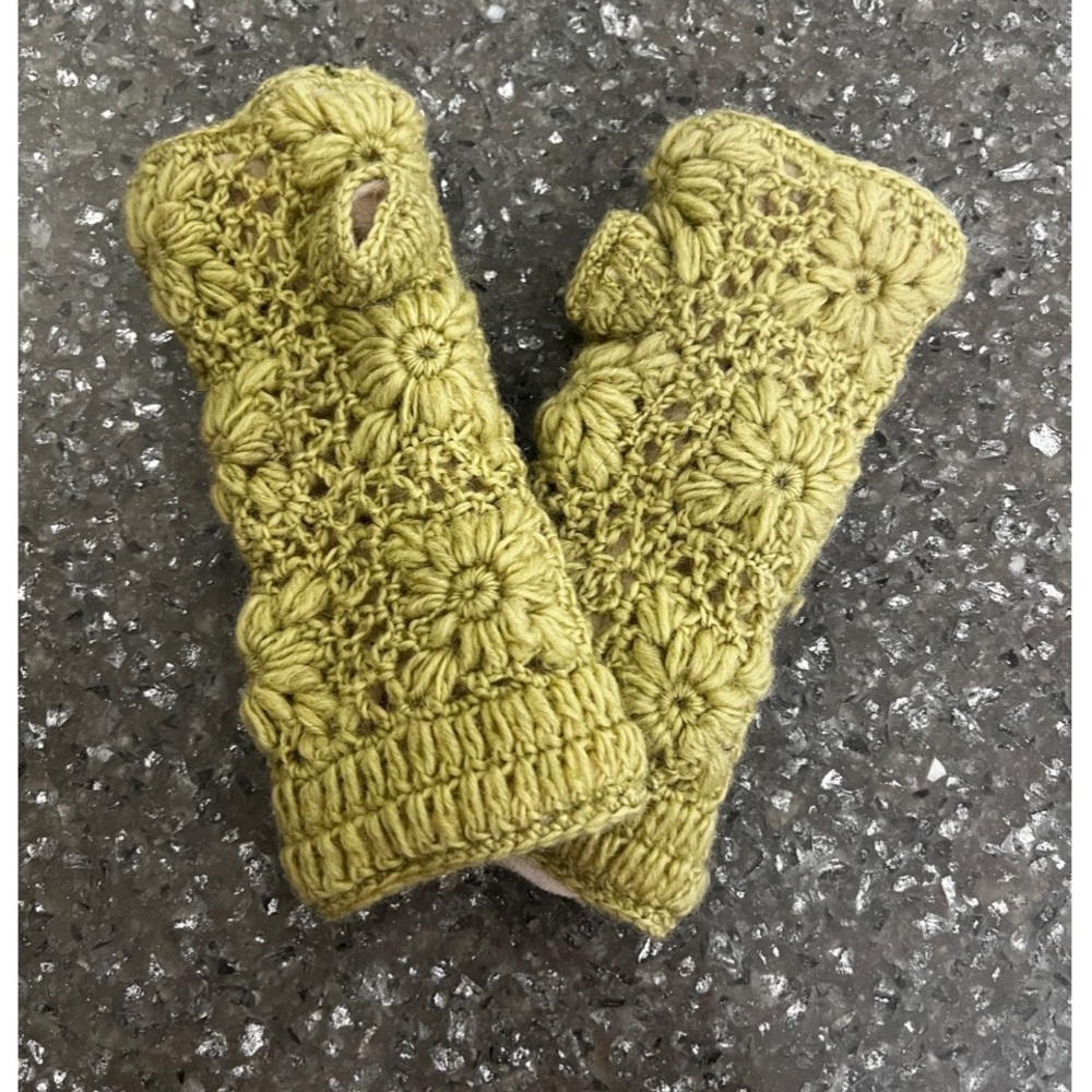 Nirvanna crocheted hand warmers, cream color